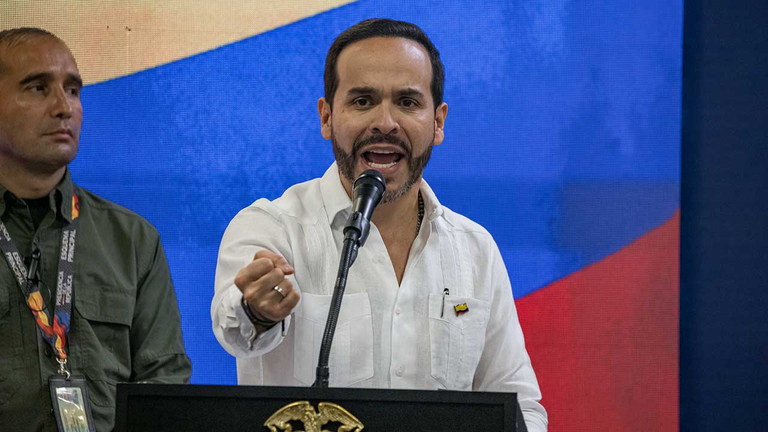 Presidencia y los recursos públicos advertencia